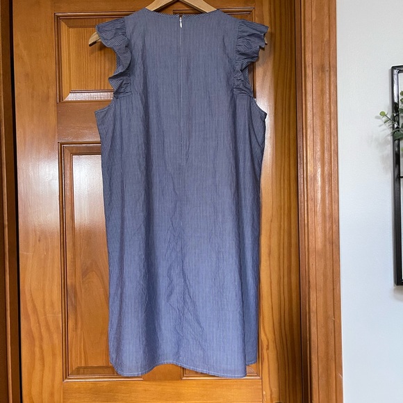 Express Blue/White Pinstripe Ruffle Shift Dress M - Picture 3 of 8